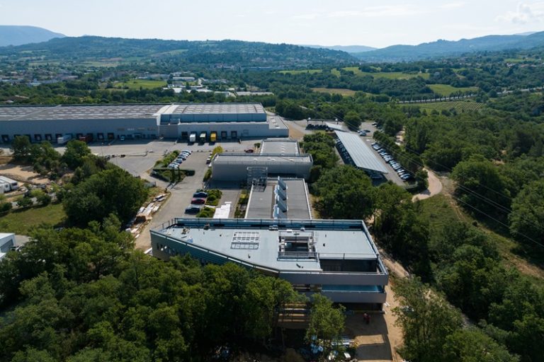 Sedež podjetja Delta Plus v mestu Apt v Franciji